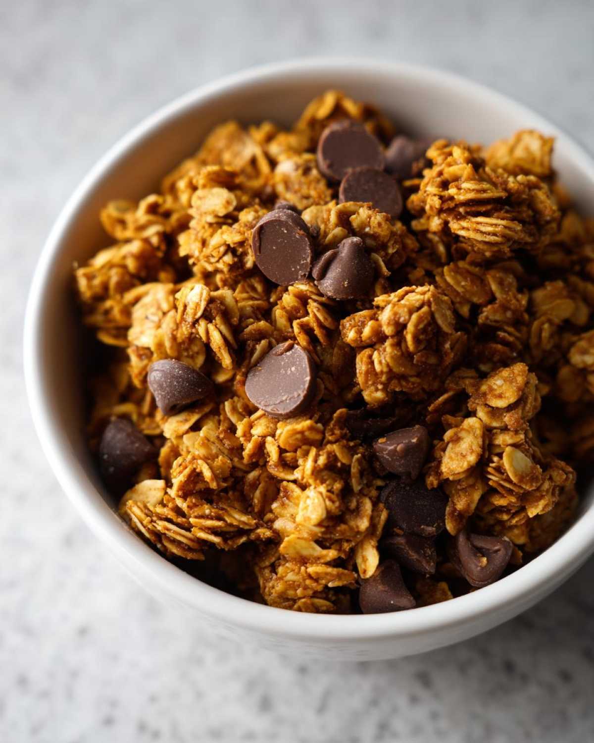 Peanut Butter Cup Granola - detail 2