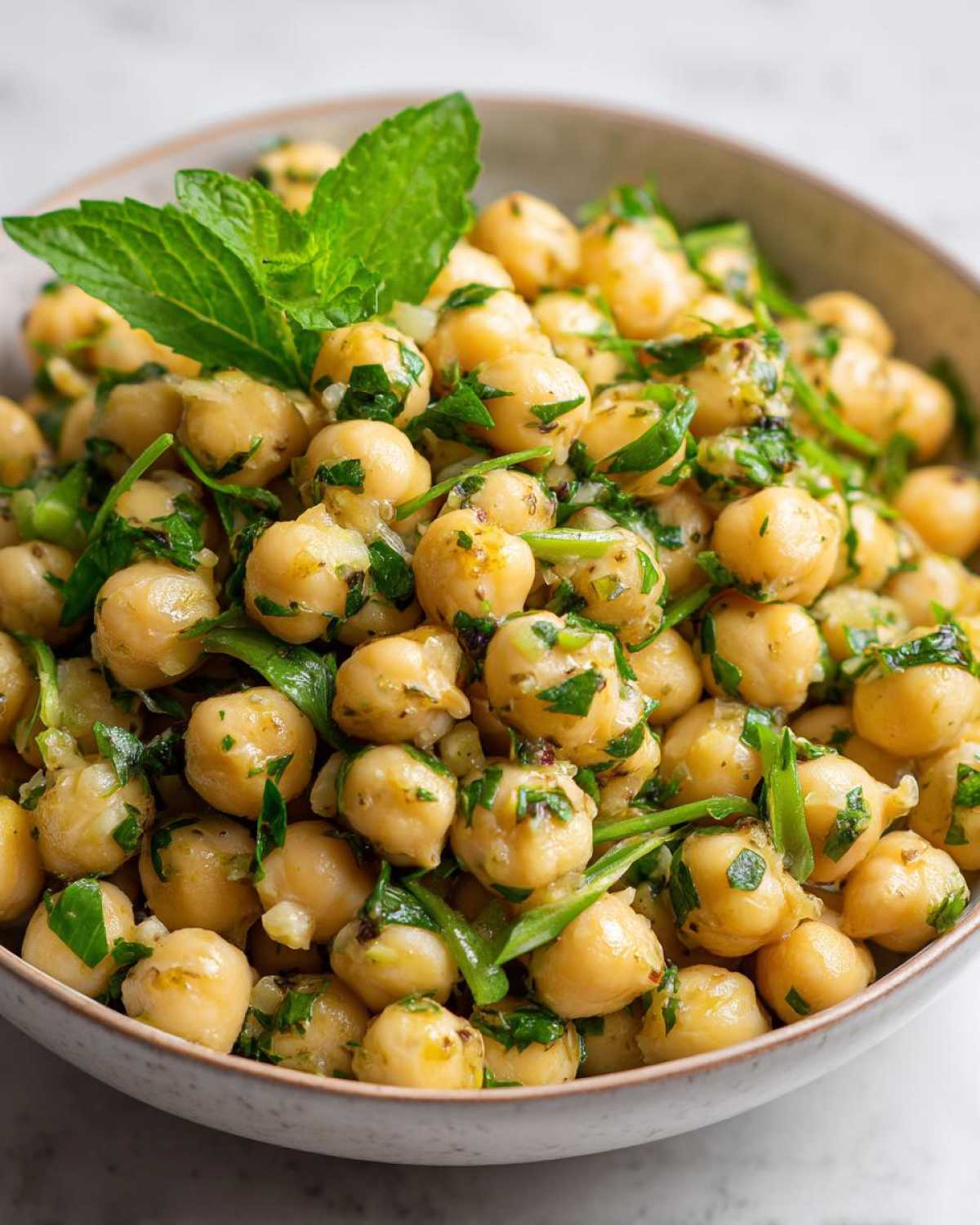 Lemony Chickpea Salad with Herbs - detail 2