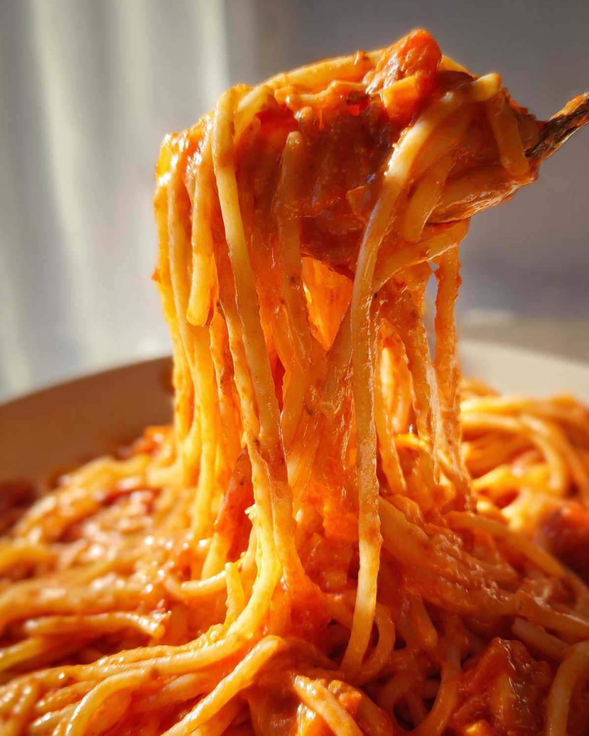 Easy One Pot Creamy Tomato Pasta - detail 4