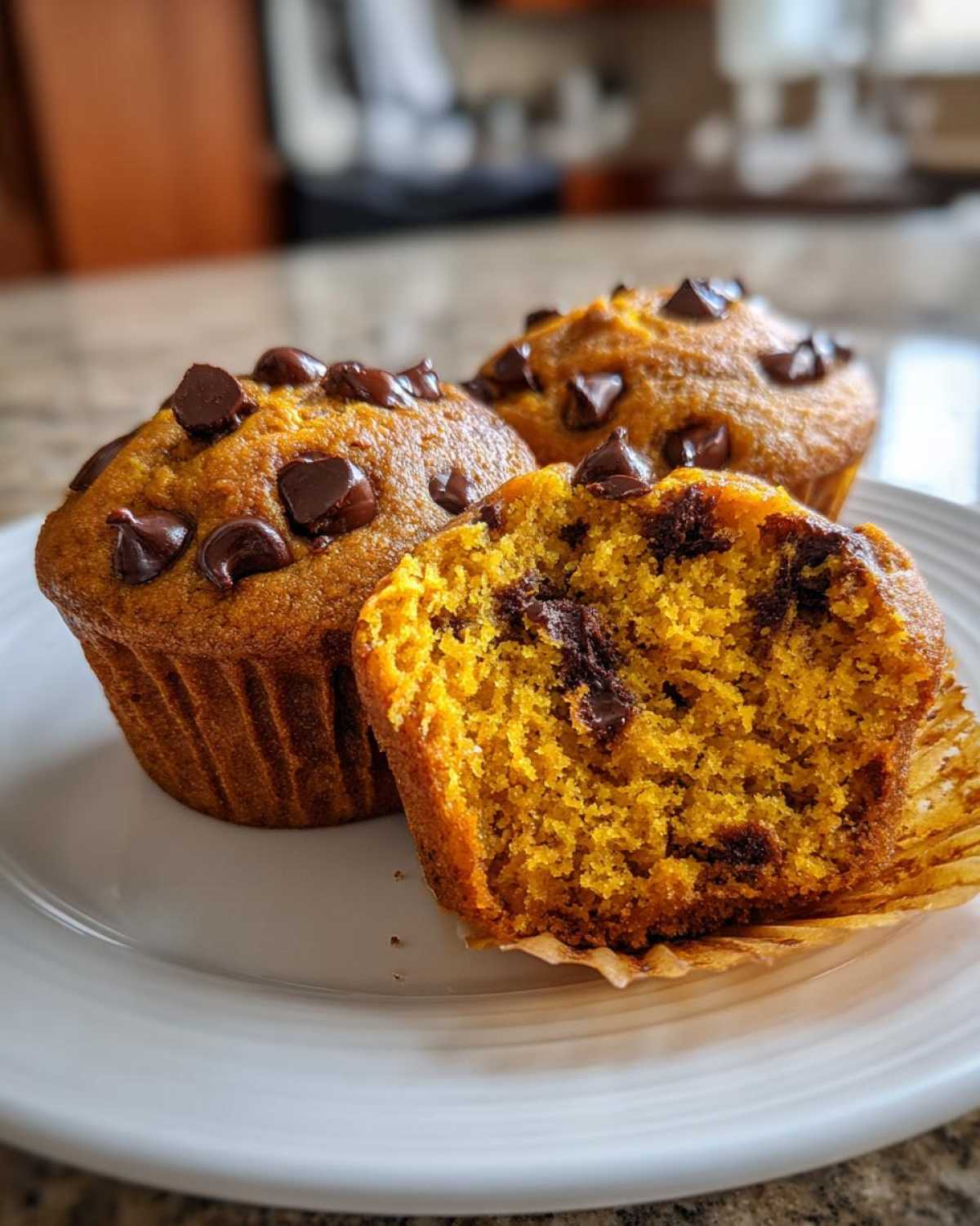 Pumpkin chocolate chip muffins - detail 3