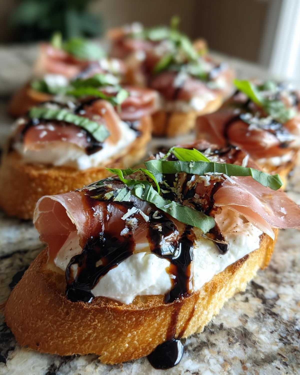 Burrata & Prosciutto Crostini - detail 2