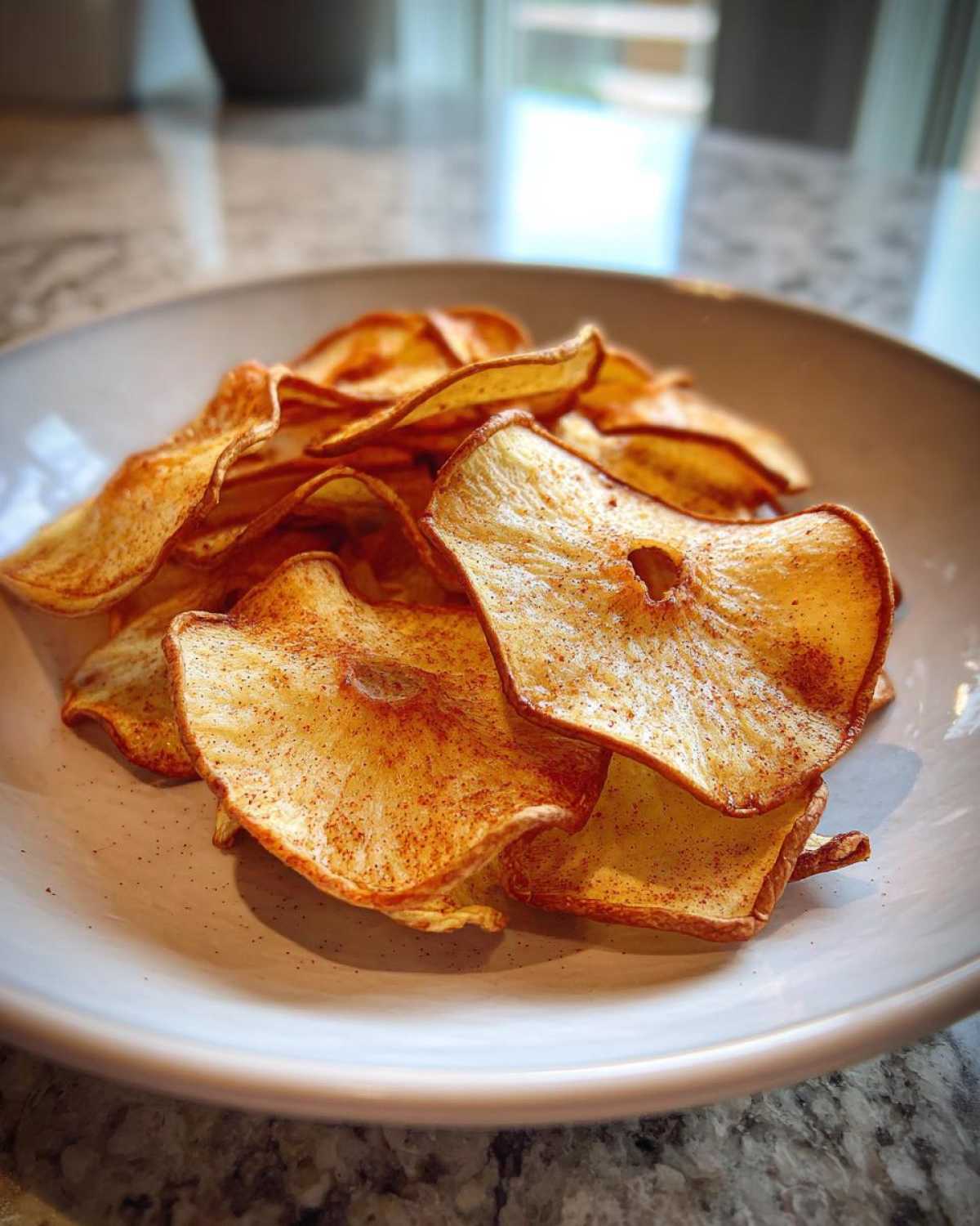 Baked Cinnamon Apple Chips - detail 4