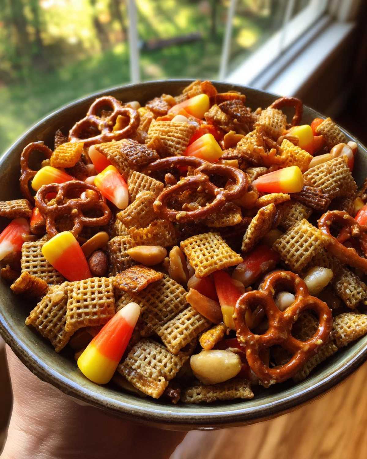 Halloween Harvest Chex Mix - detail 3