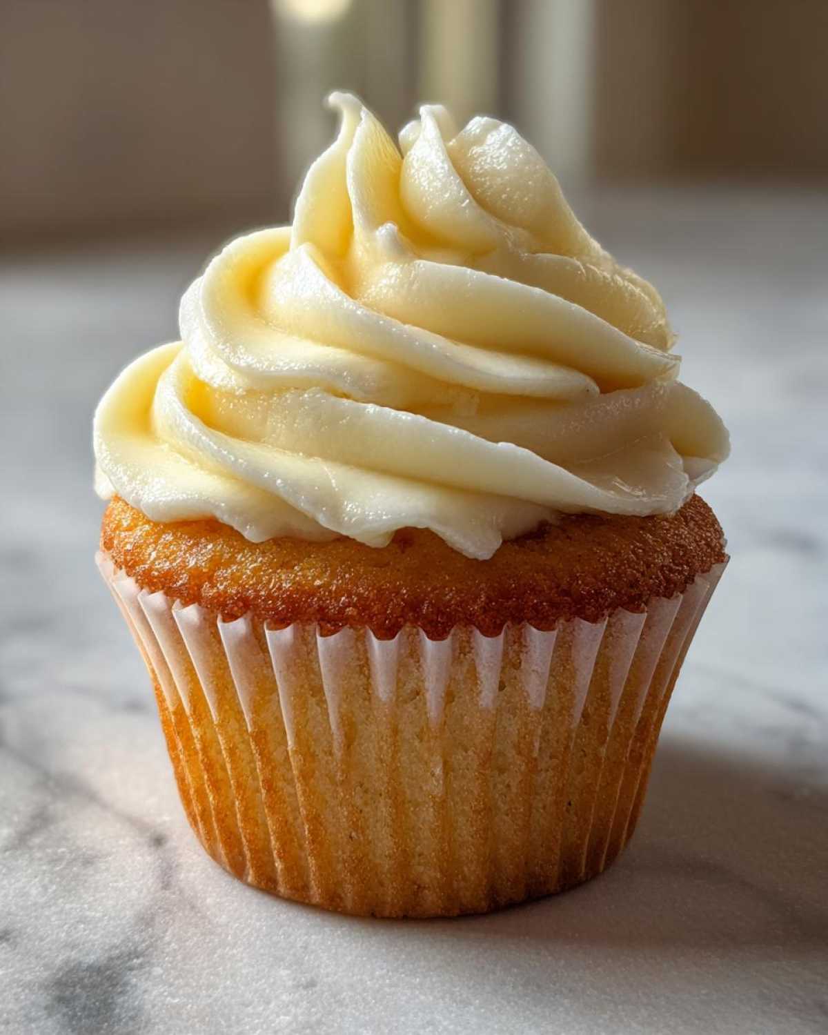 Lemon Vanilla Cupcakes - detail 2