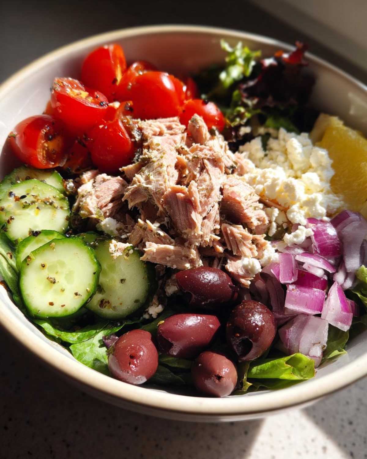 Mediterranean tuna bowl - detail 3