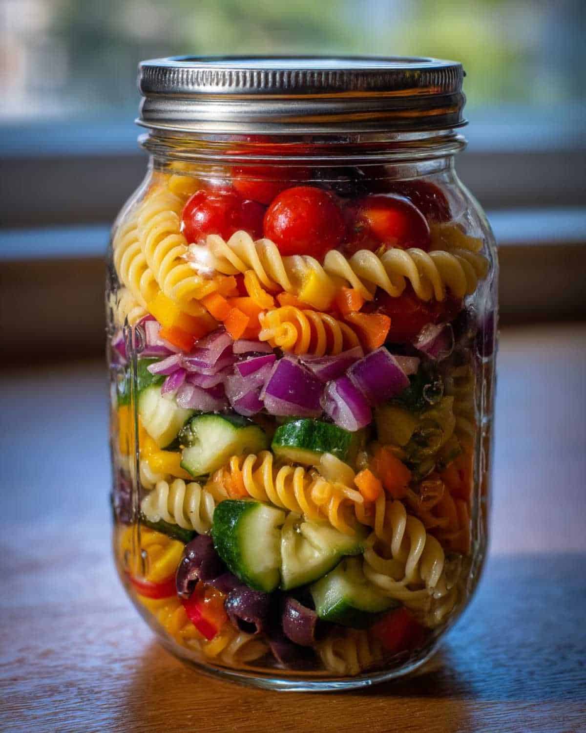 Rainbow Veggie Pasta Salad Jars - detail 2