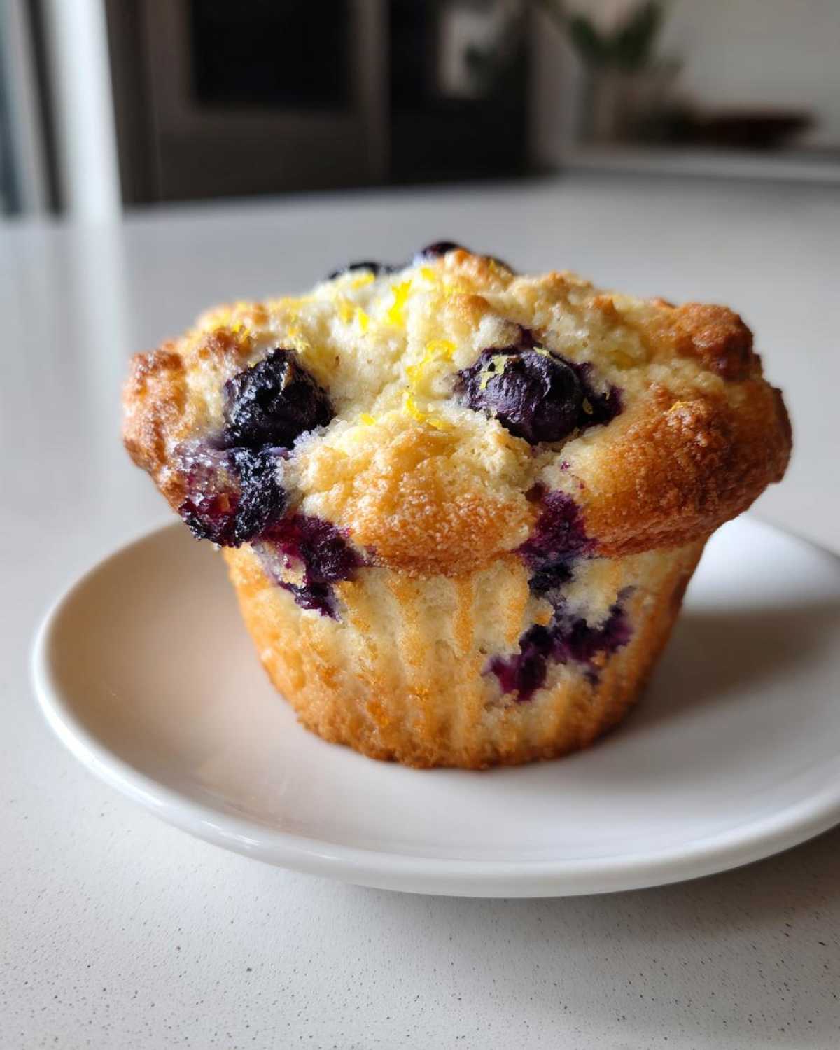 Lemon blueberry muffins - detail 1
