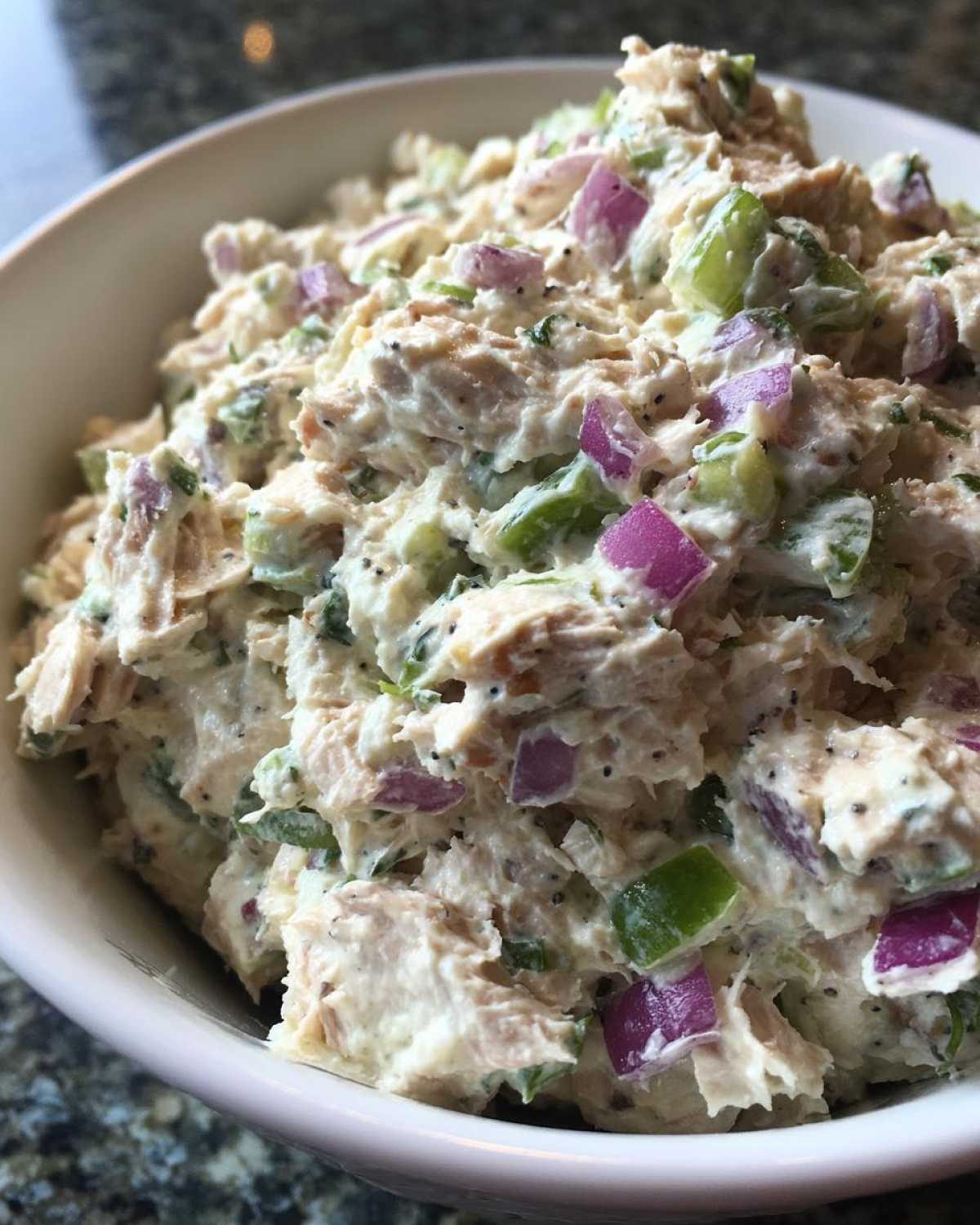 Greek yogurt tuna salad - detail 2