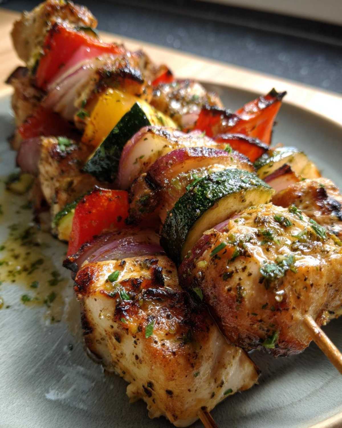 Lemon Herb Grilled Chicken Kebabs with Summer Vegetables - detail 1
