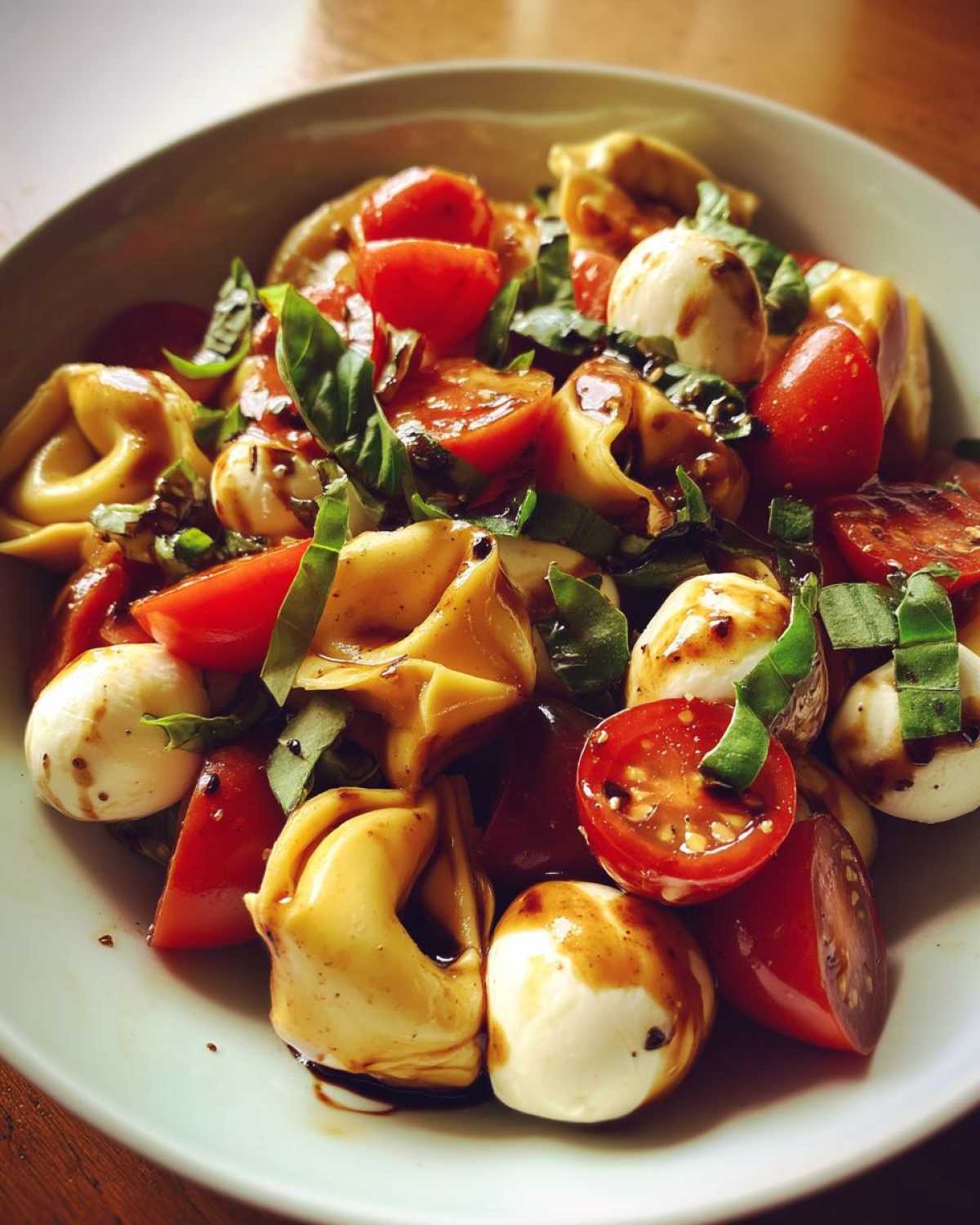 Tortellini Caprese Salad Recipe - detail 2