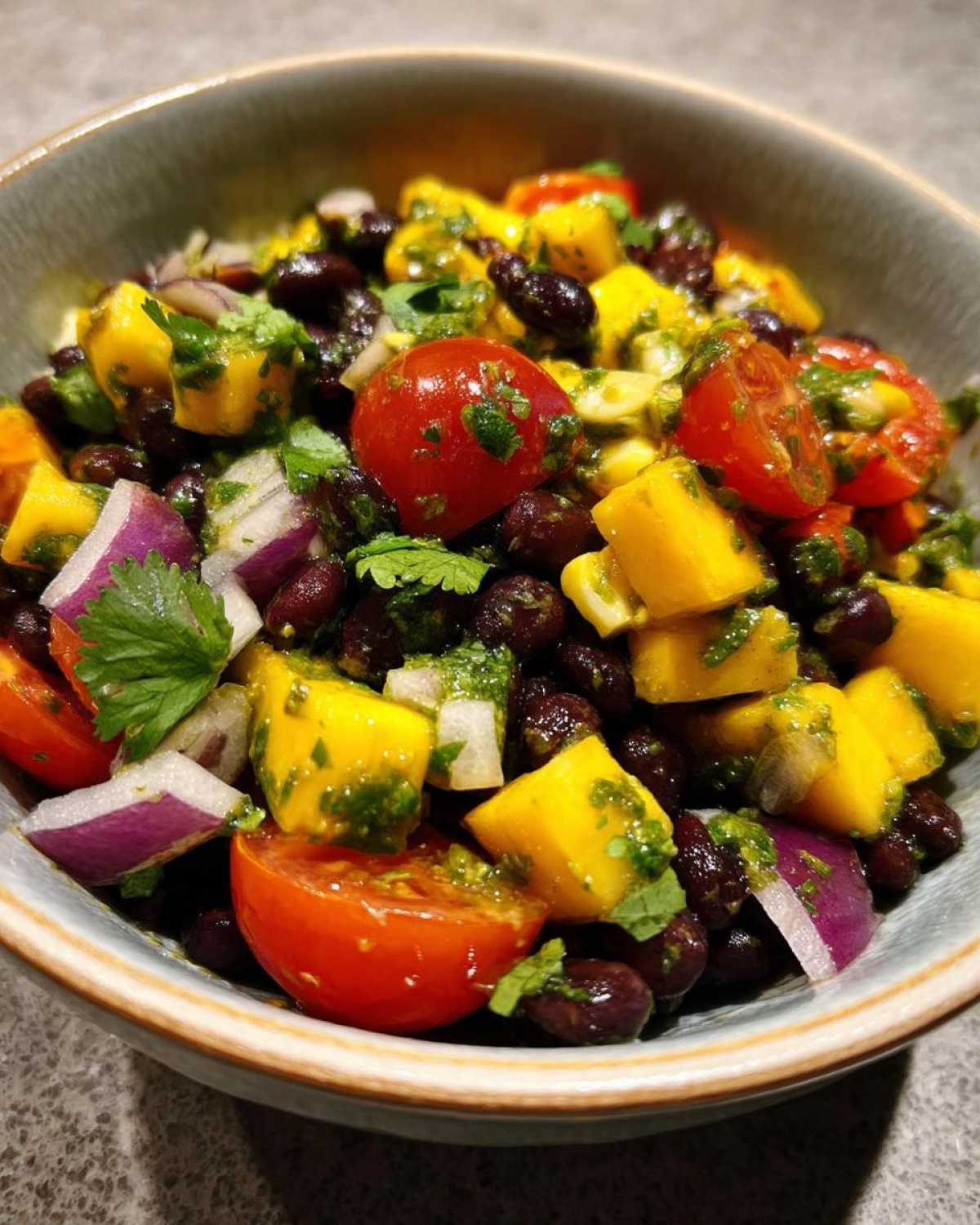Vibrant Black Bean and Mango Salad with Cilantro Lime Dressing - detail 2