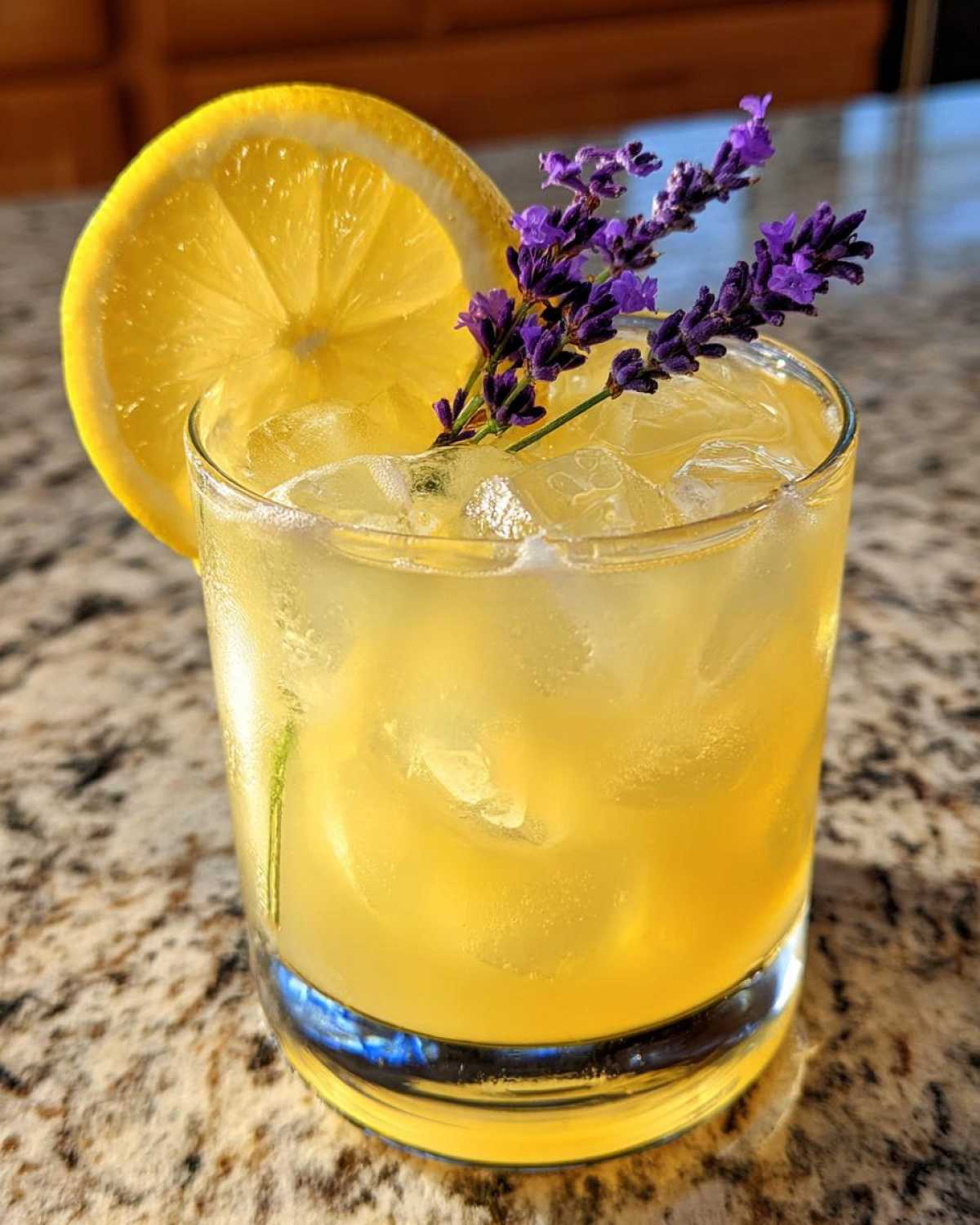 Honey Lavender Lemonade - detail 4