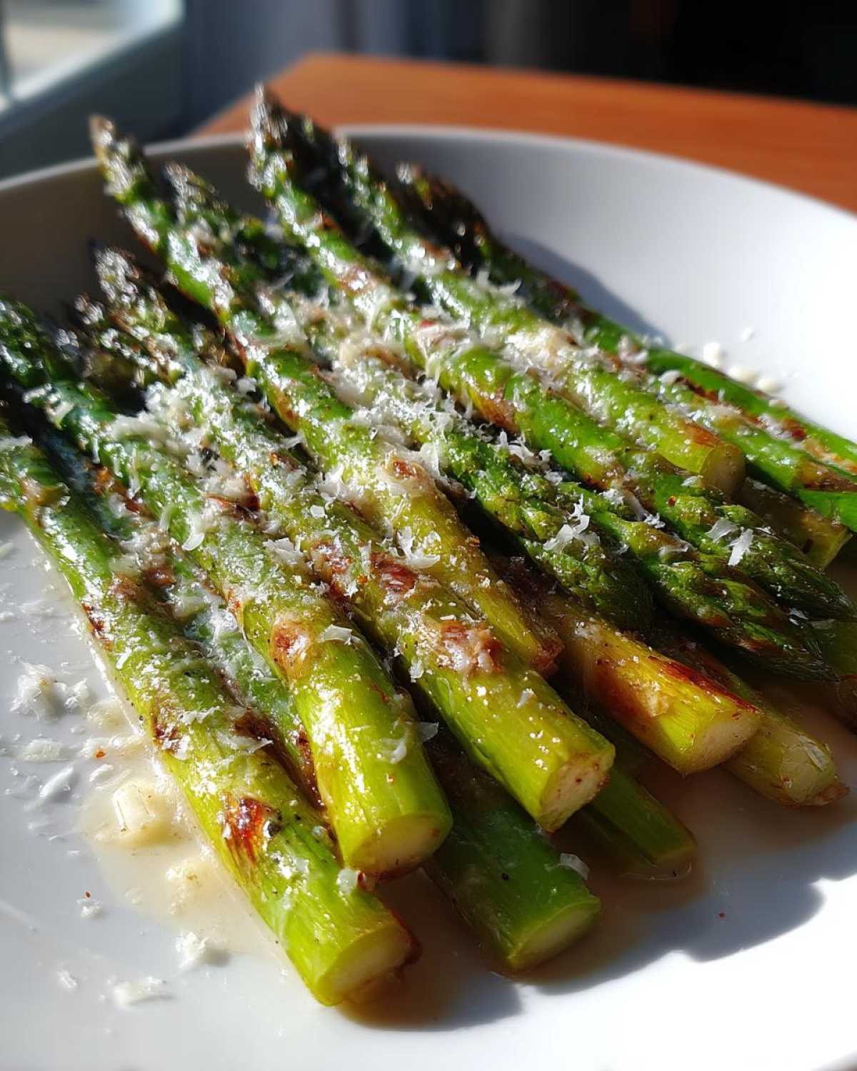 Grilled Asparagus Spears with Parmesan and Lemon - detail 2