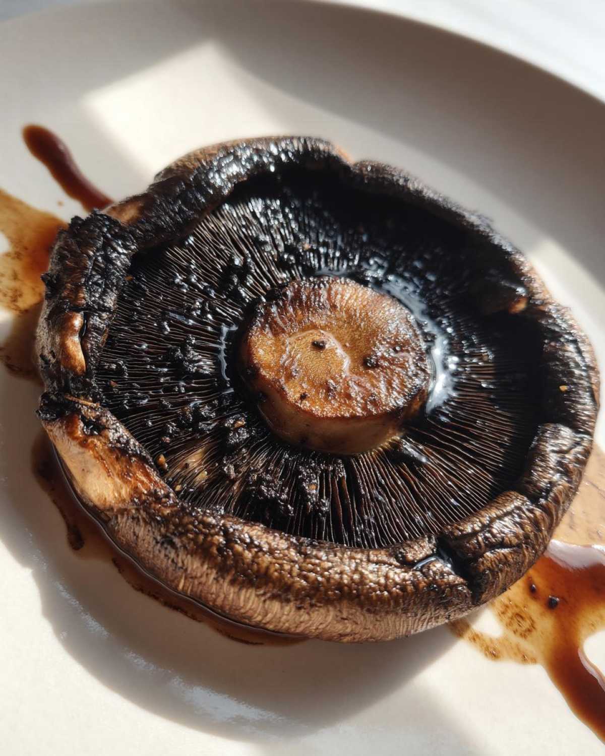Balsamic Grilled Portobello Mushrooms (Steak Style) - detail 1