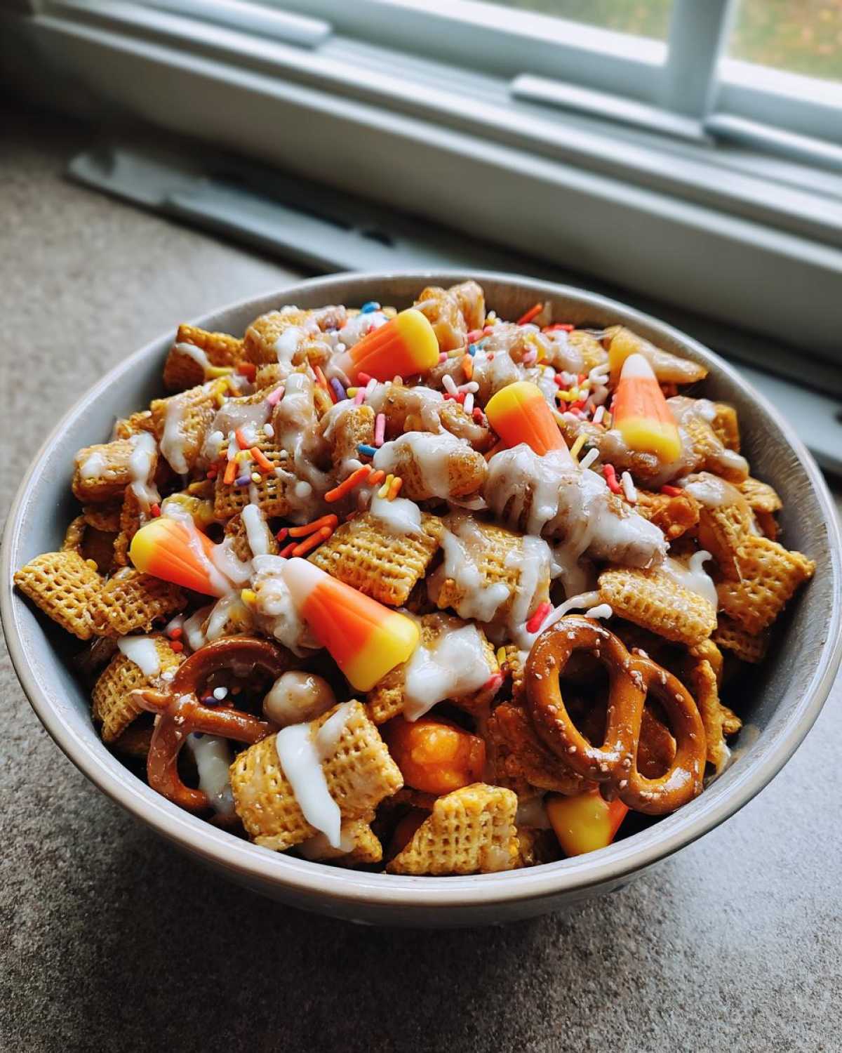 Halloween Harvest Chex Mix - detail 2