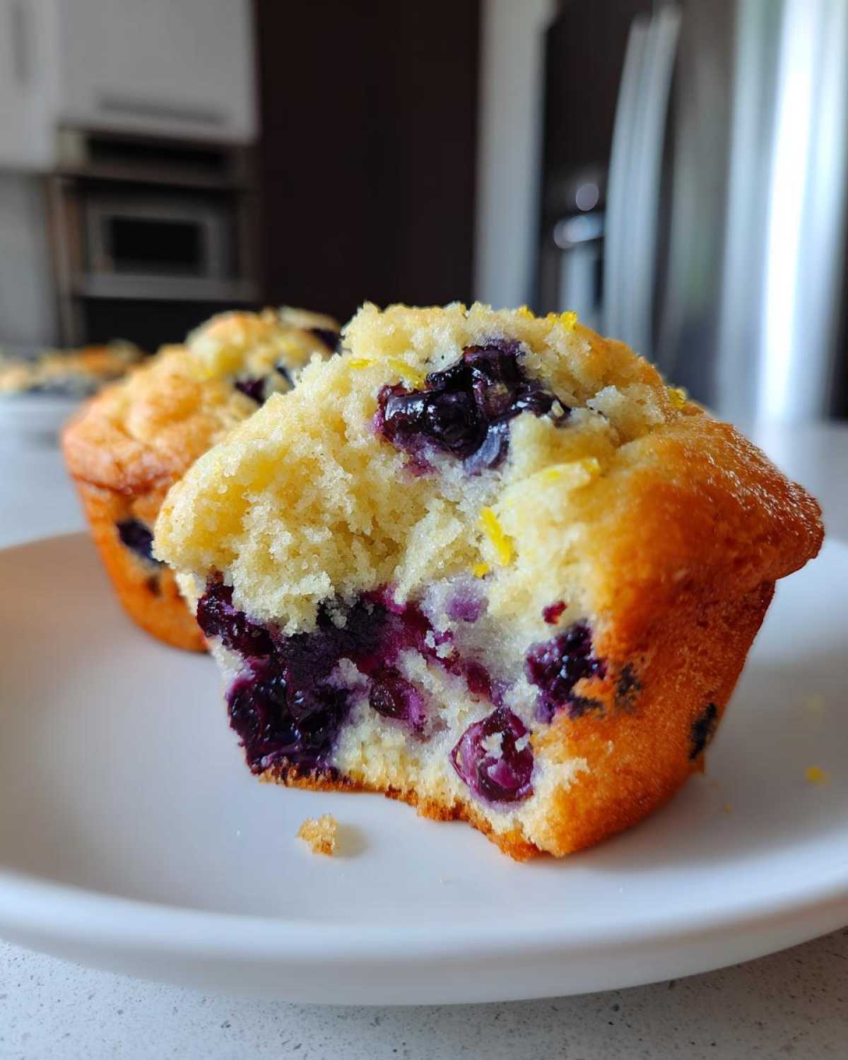 Lemon blueberry muffins - detail 4