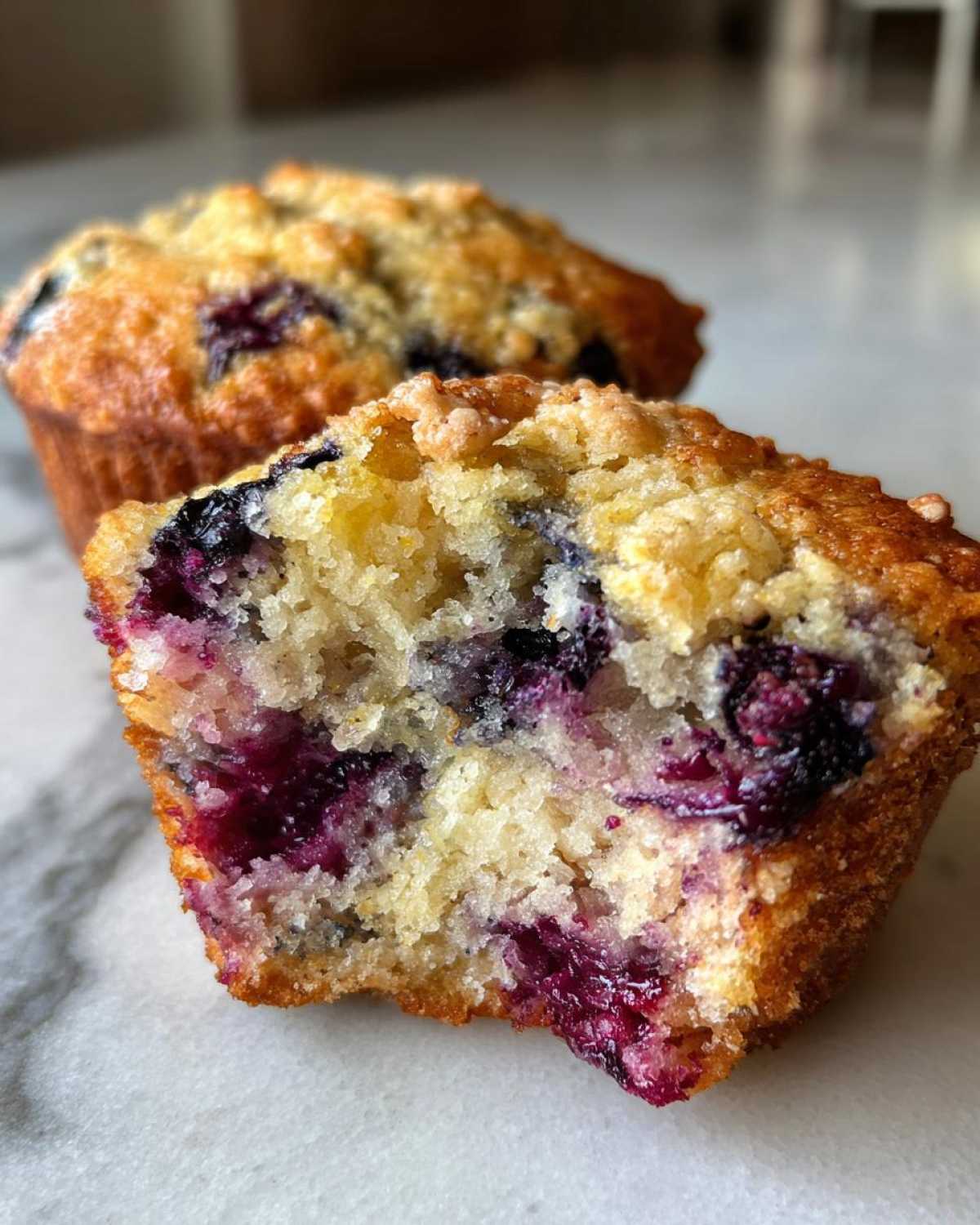 Vegan blueberry muffins - detail 1