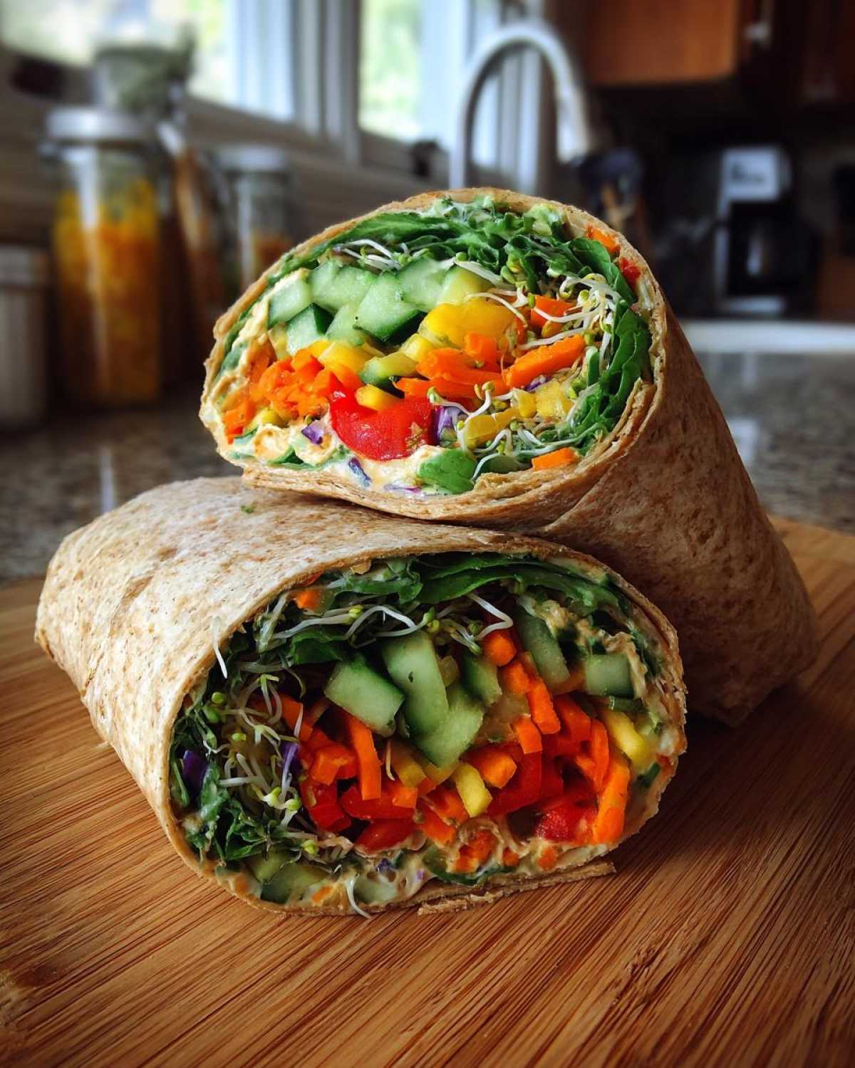 Healthy Veggie Wraps with Hummus and Sprouts - detail 2