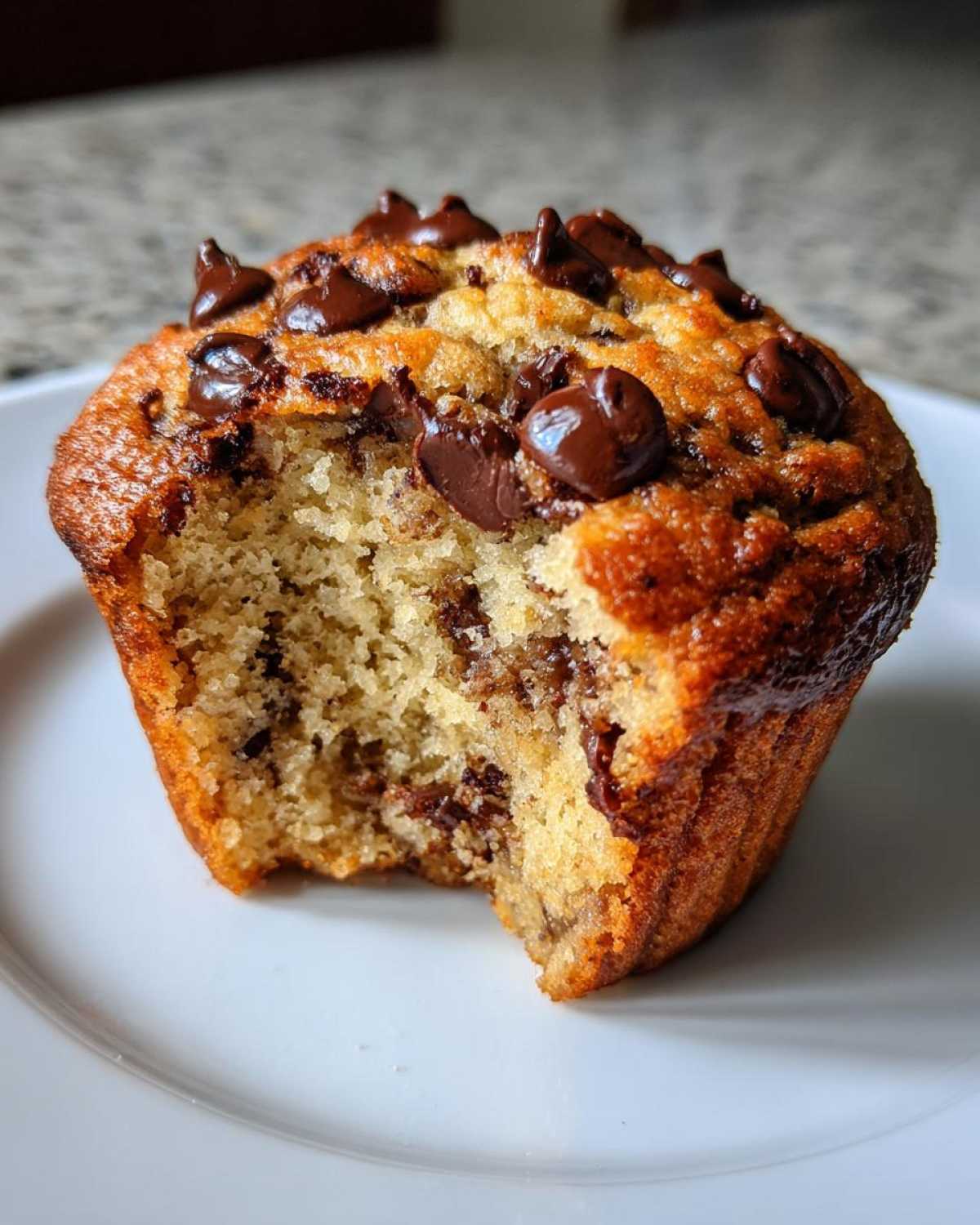 Chocolate chip banana muffins - detail 2