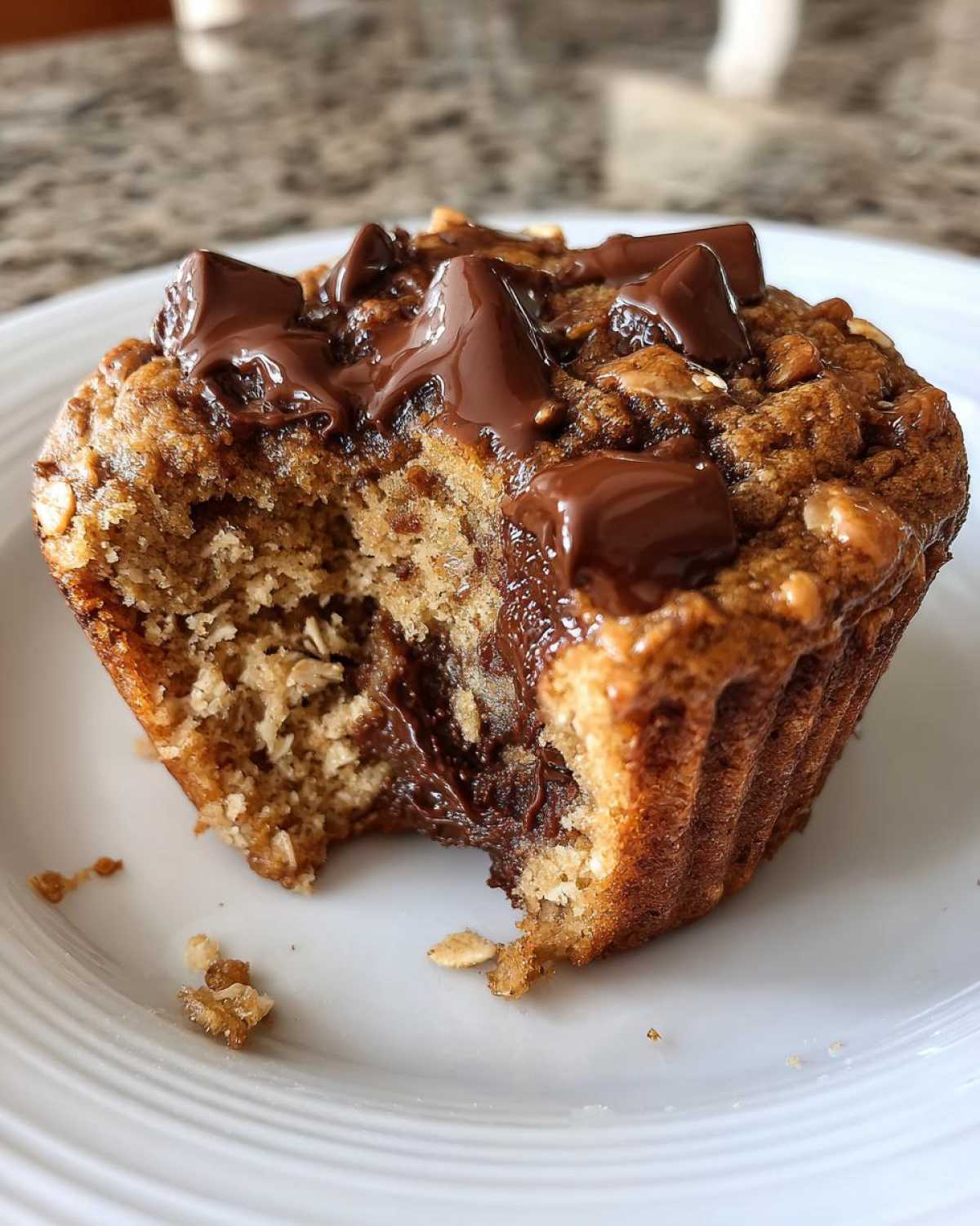 Oatmeal chocolate chip muffins - detail 3
