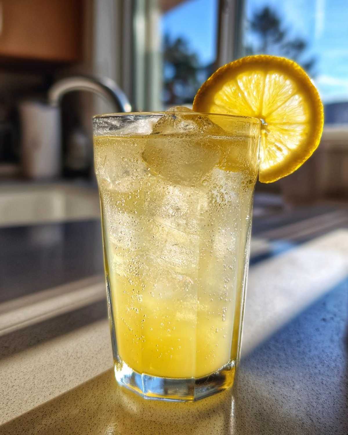 Old-Fashioned Homemade Lemonade Recipe - detail 2