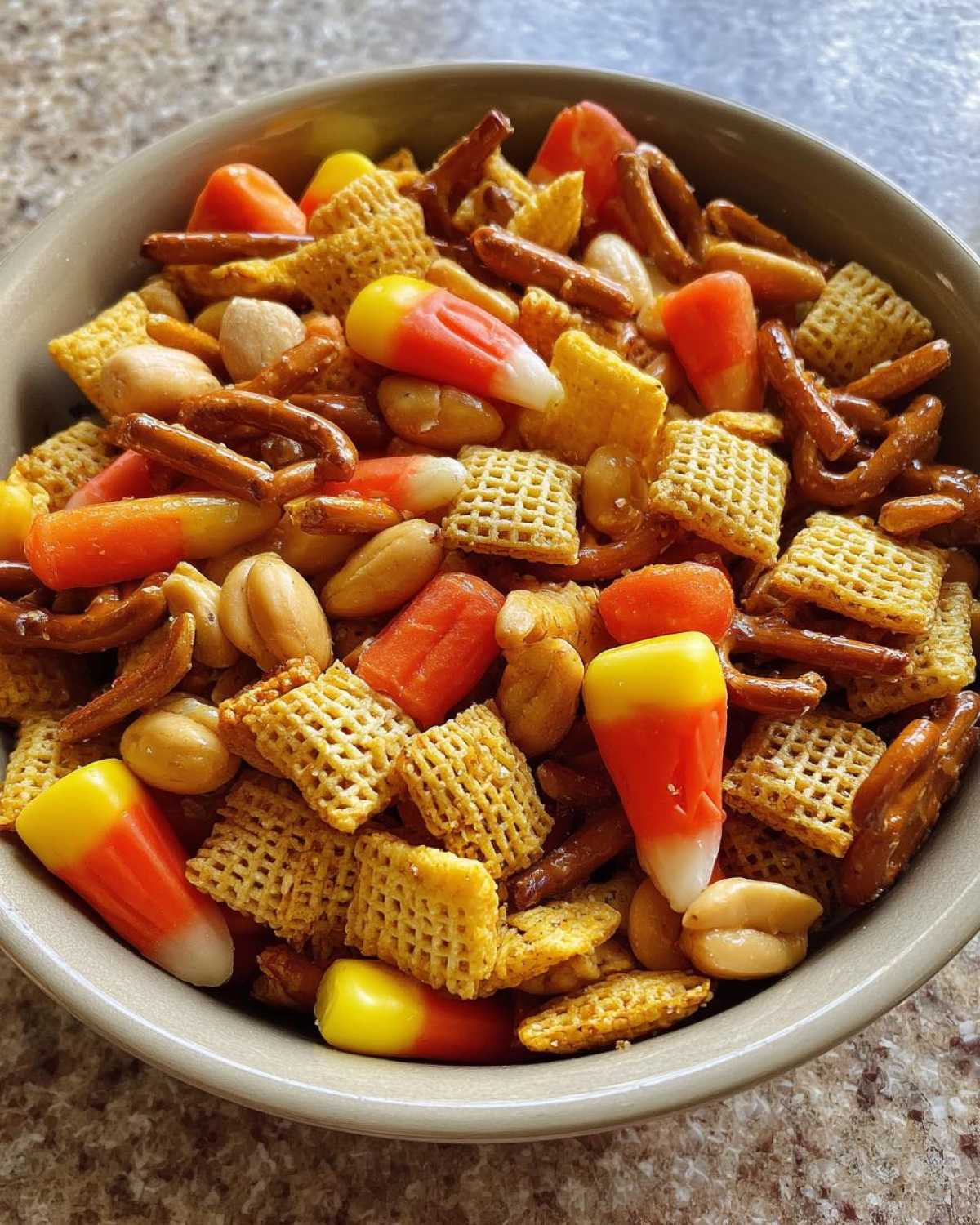 Halloween Harvest Chex Mix - detail 1