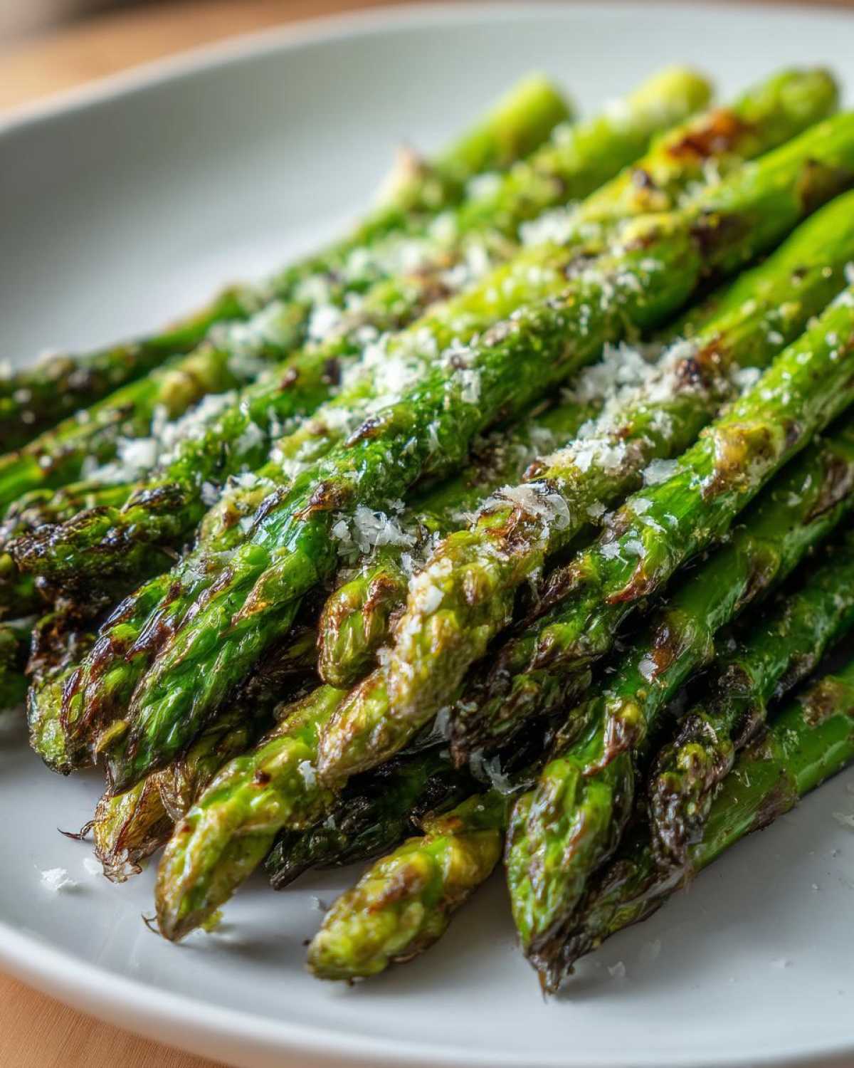 Grilled Asparagus Spears with Parmesan and Lemon - detail 1