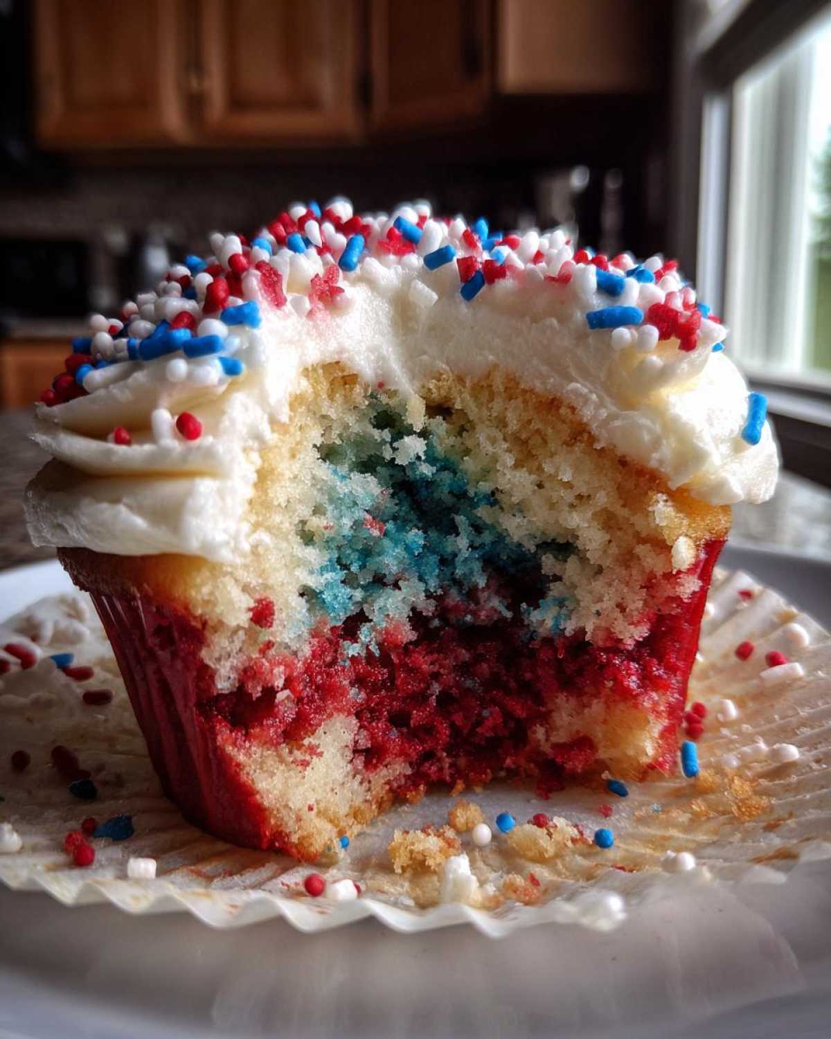 4th of July Star-Spangled Cupcakes - detail 2