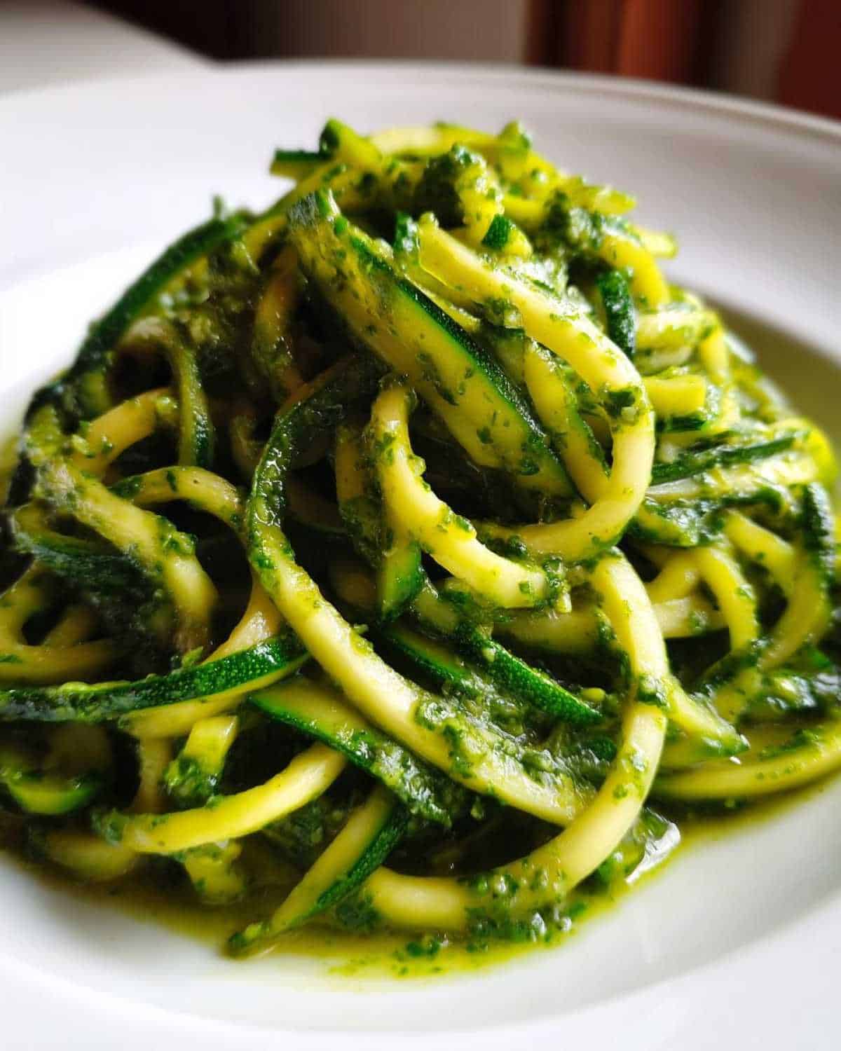 Quick Zucchini Noodles with Pesto - detail 3
