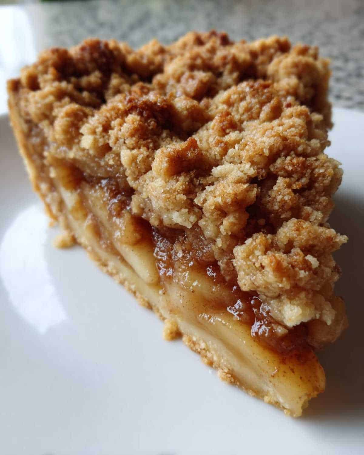 Spiced Pear Crumble - detail 1